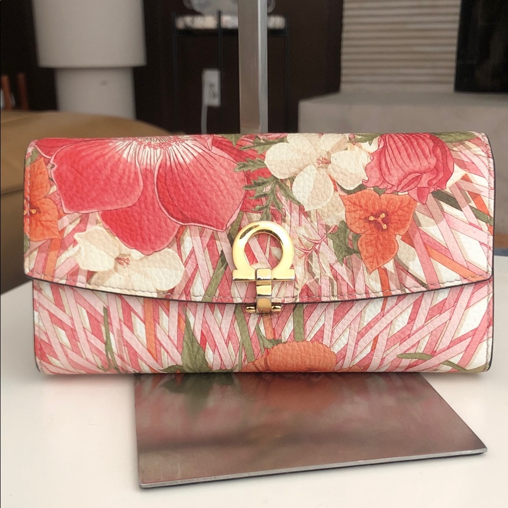 FERRAGAMO Floral long wallet